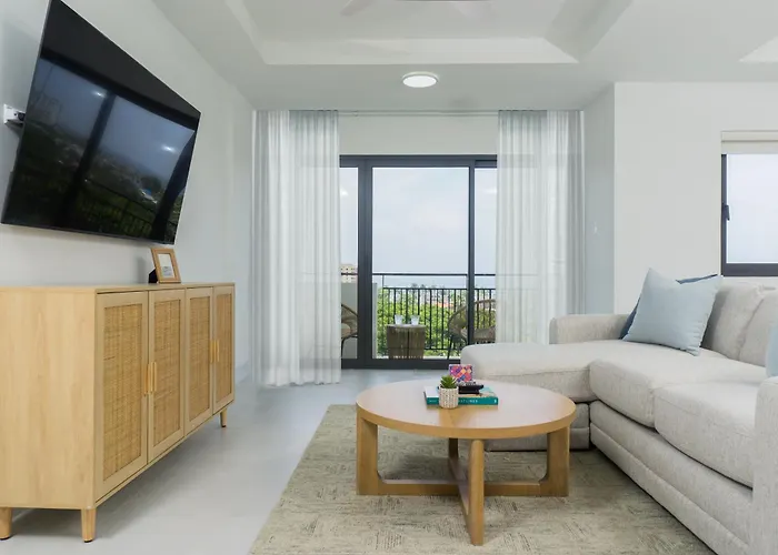 Azure 6th Floor Ocean View W Pool